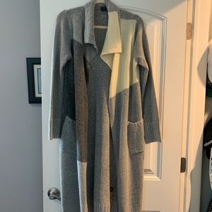 Color block duster sweater